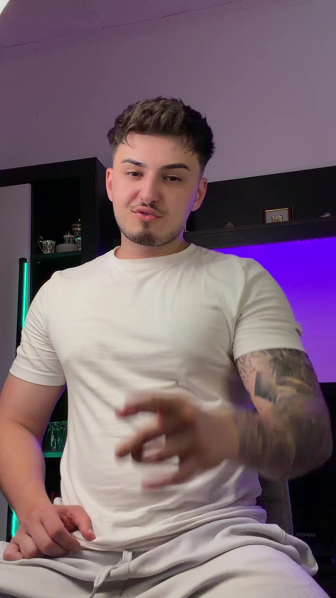@Voicu