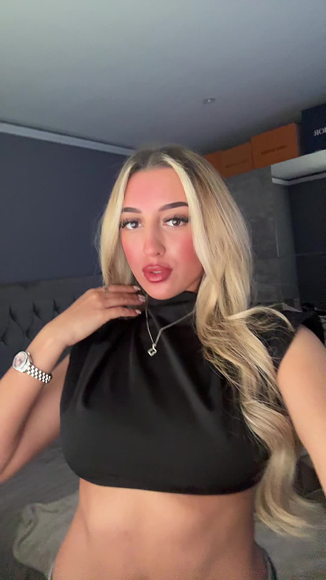 @leiamoorex