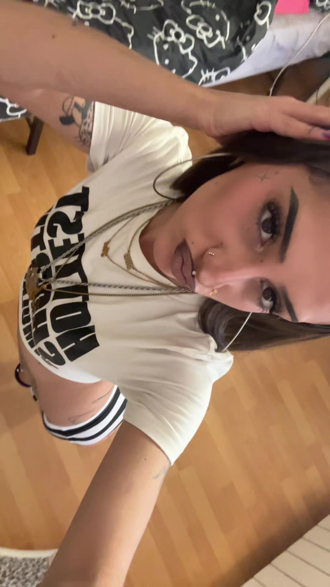 @Lahoeee