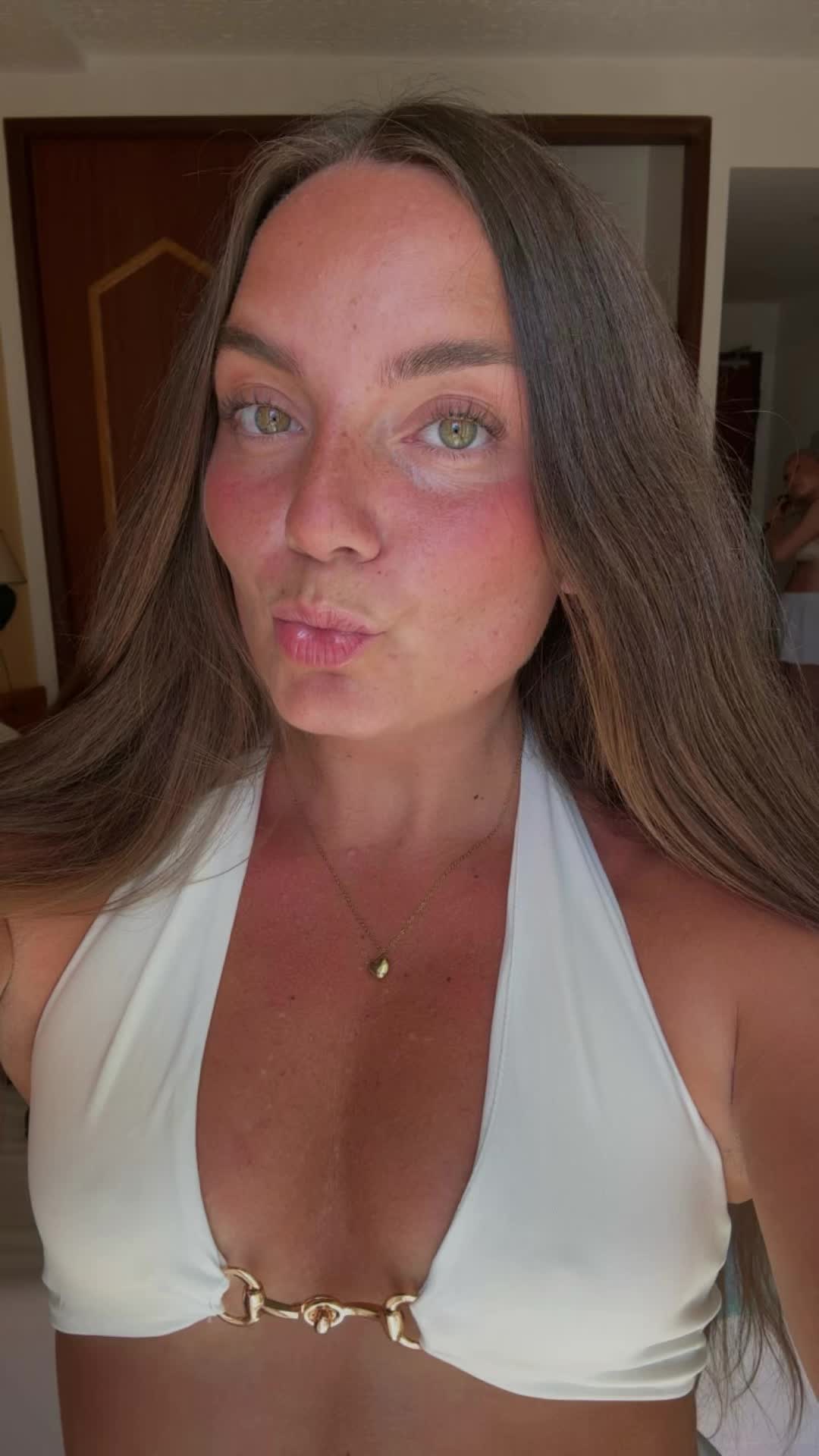 @Emz