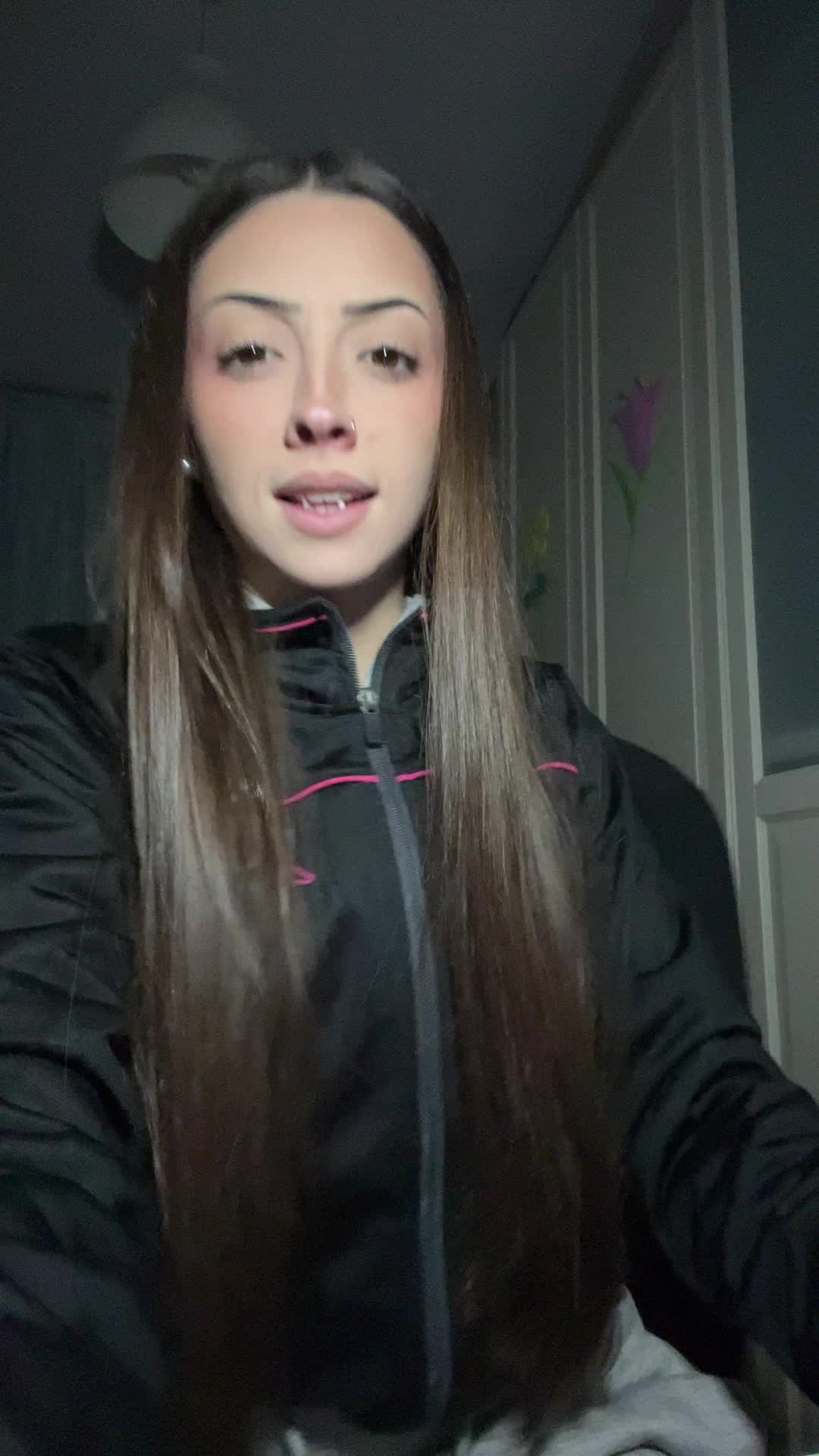 @Janiresanz