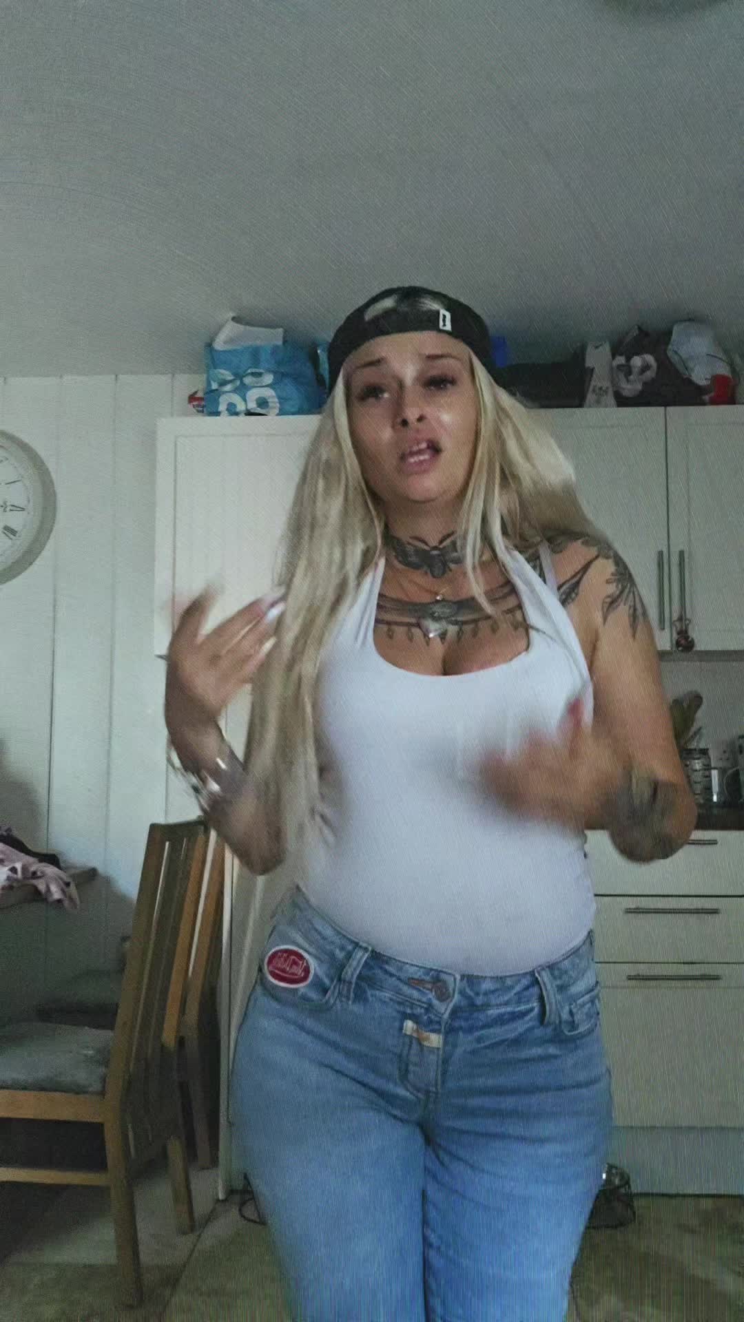 @Lucy ๐ค