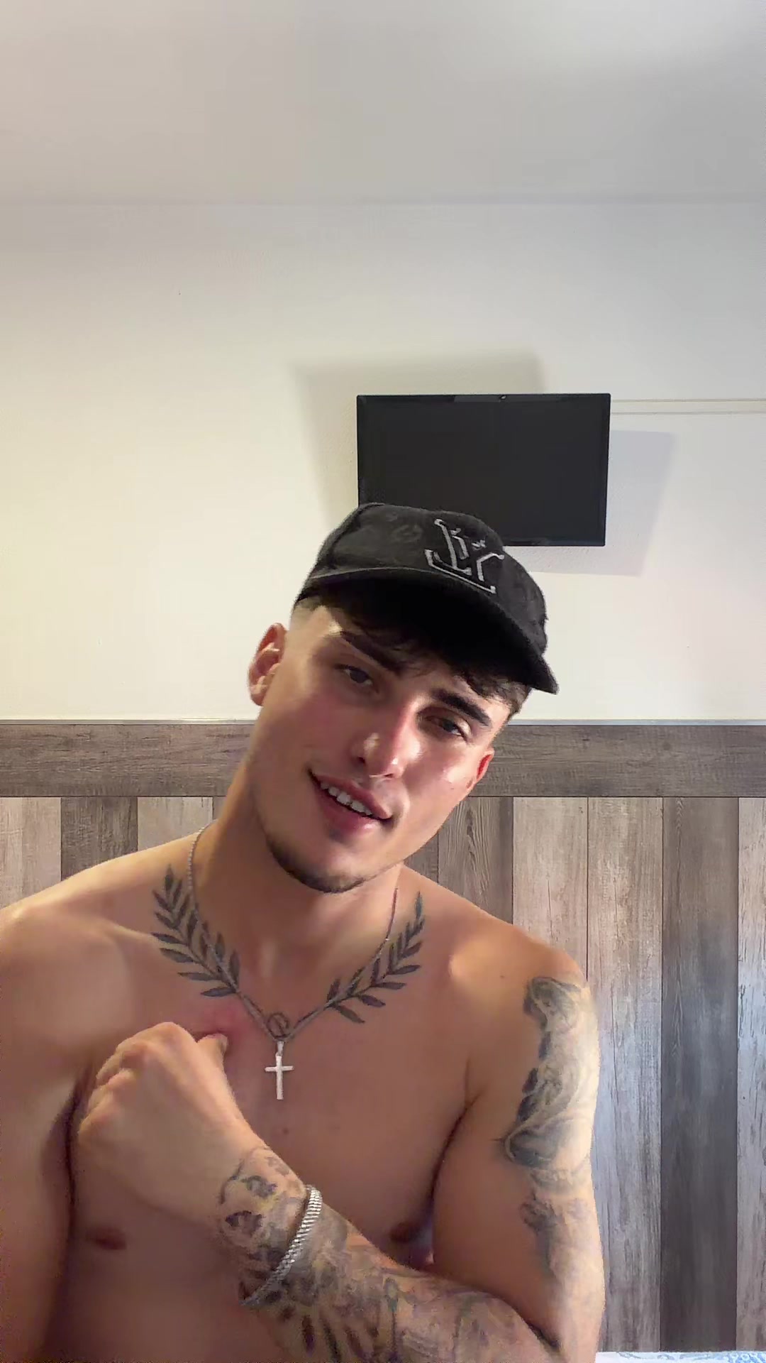 @Olivares 🐺