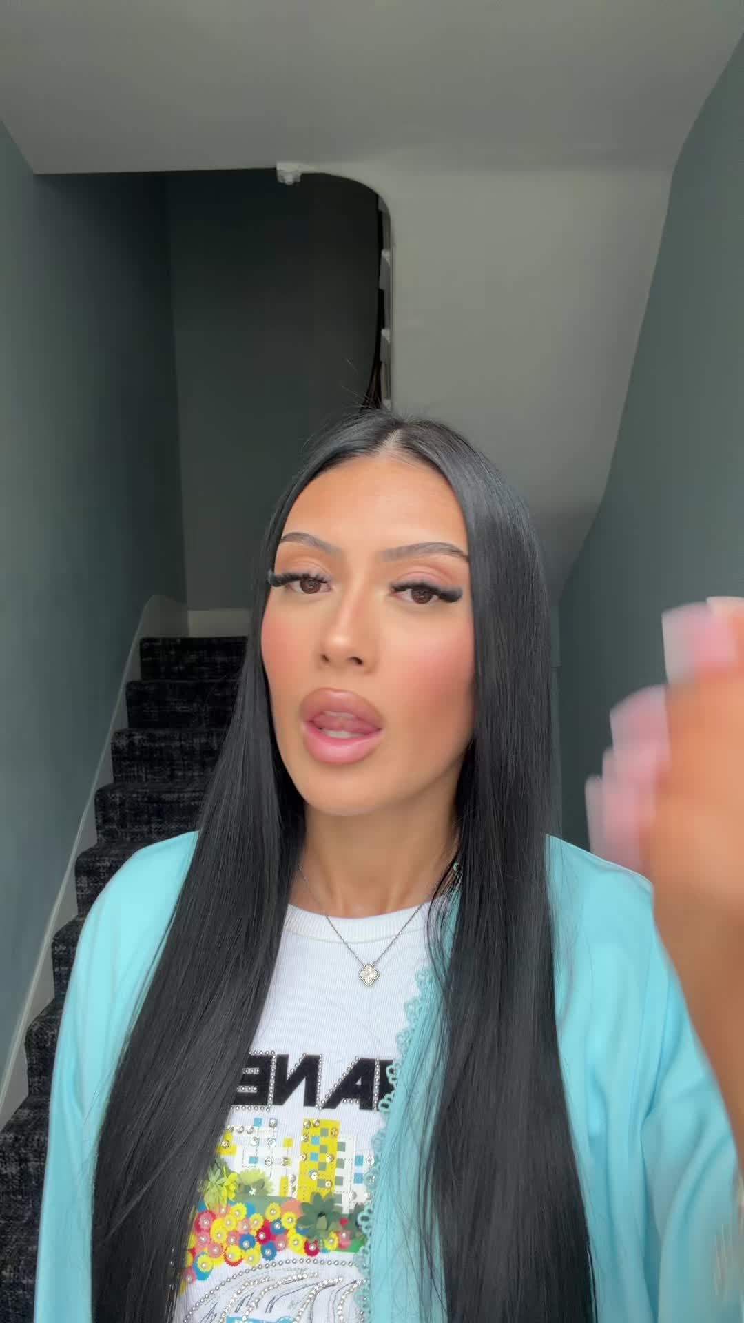 @Lana🇷🇸🇮🇩