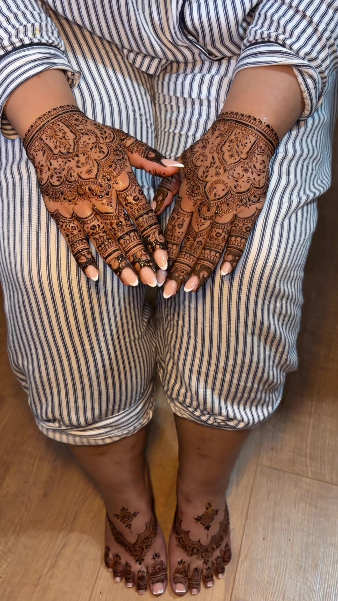 @ਈਸ਼ Mehndi