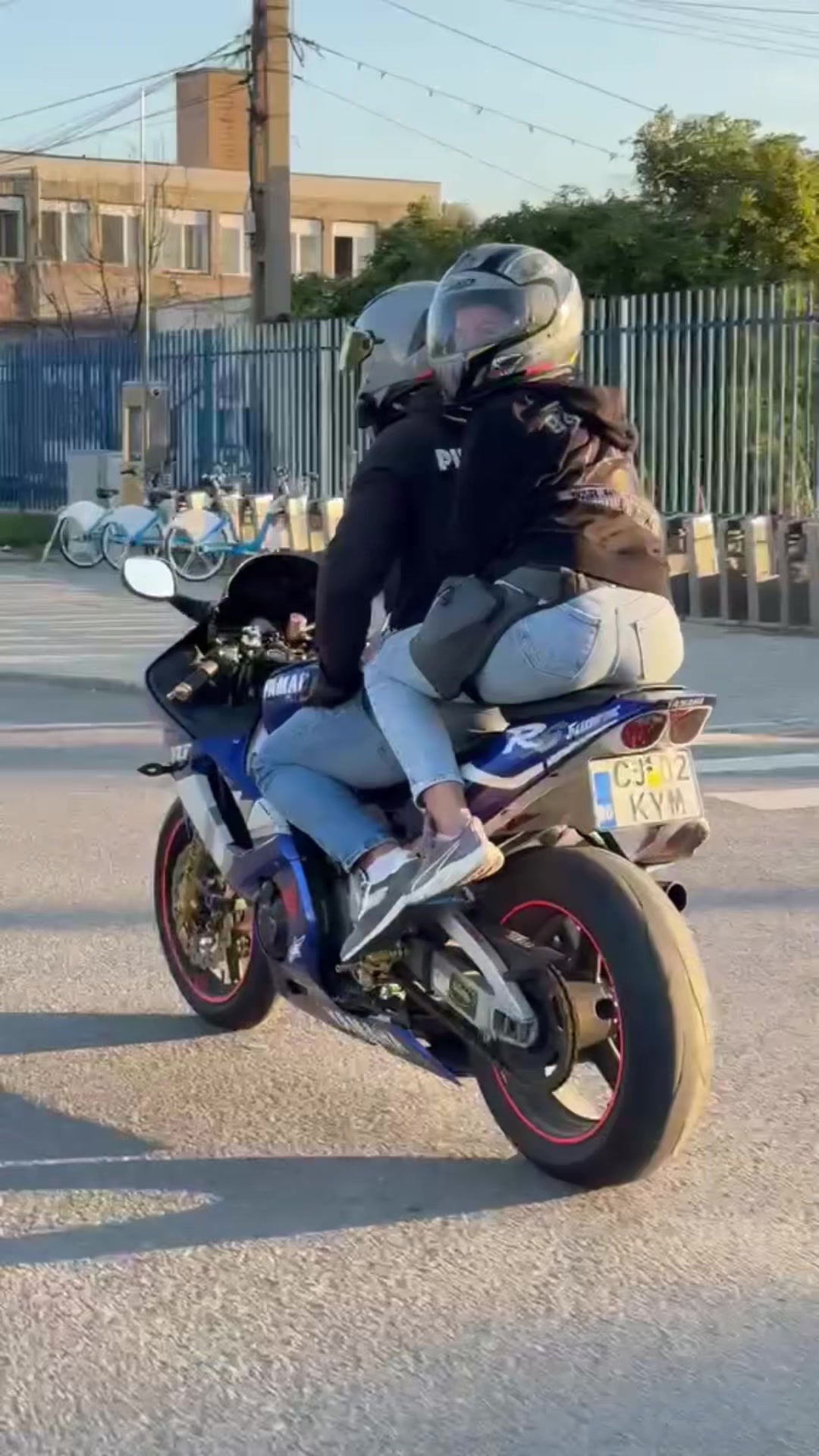 @krisskriss365