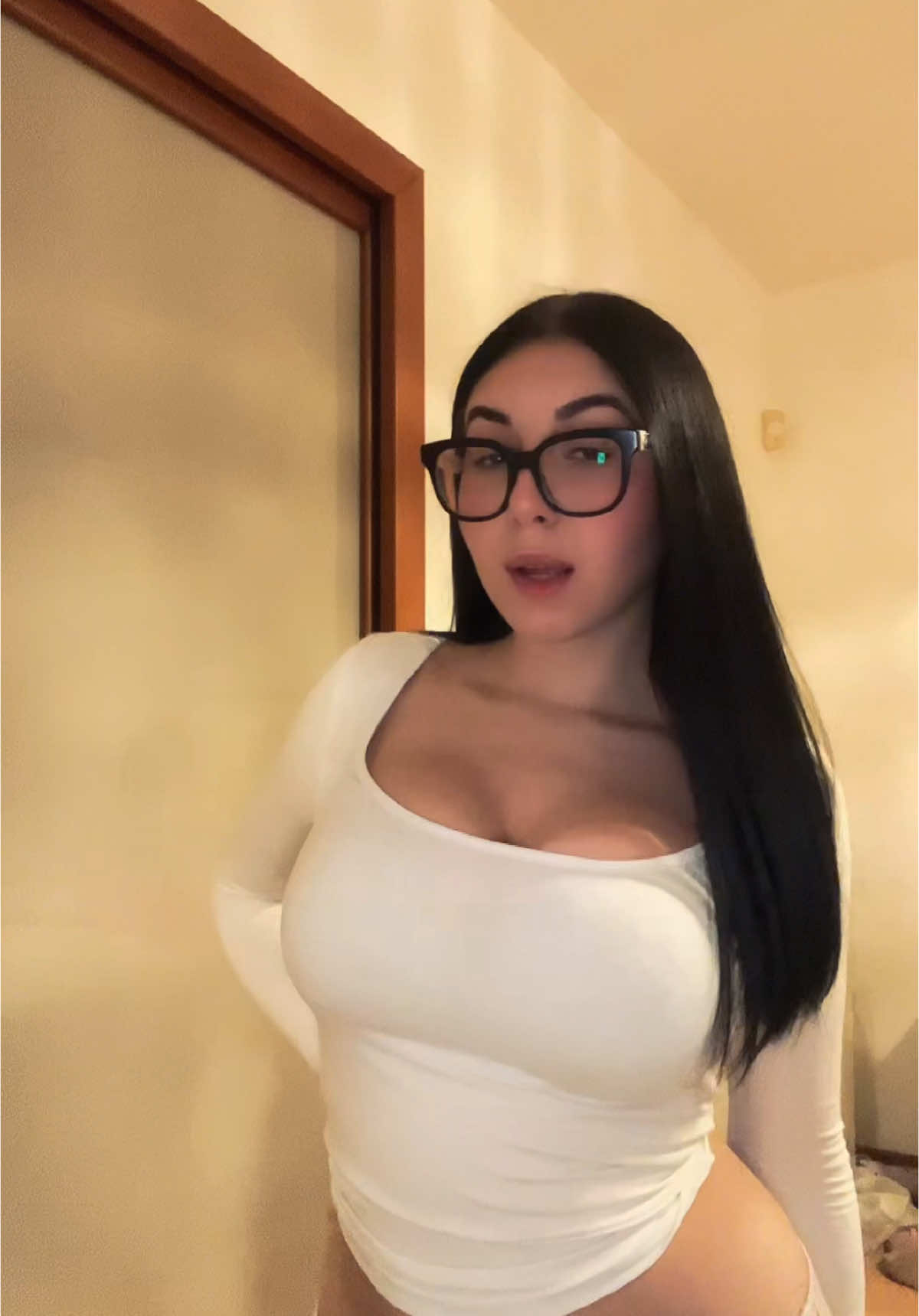 @missvalespam