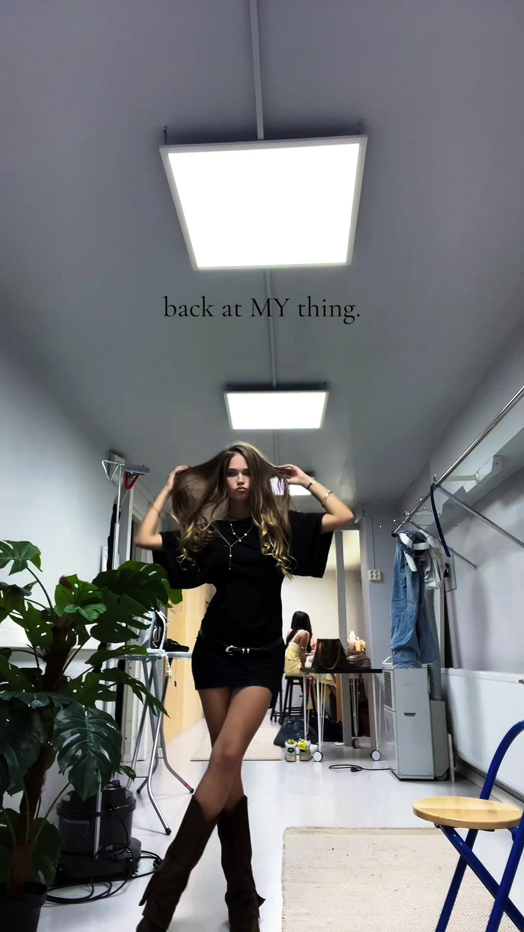 @nia