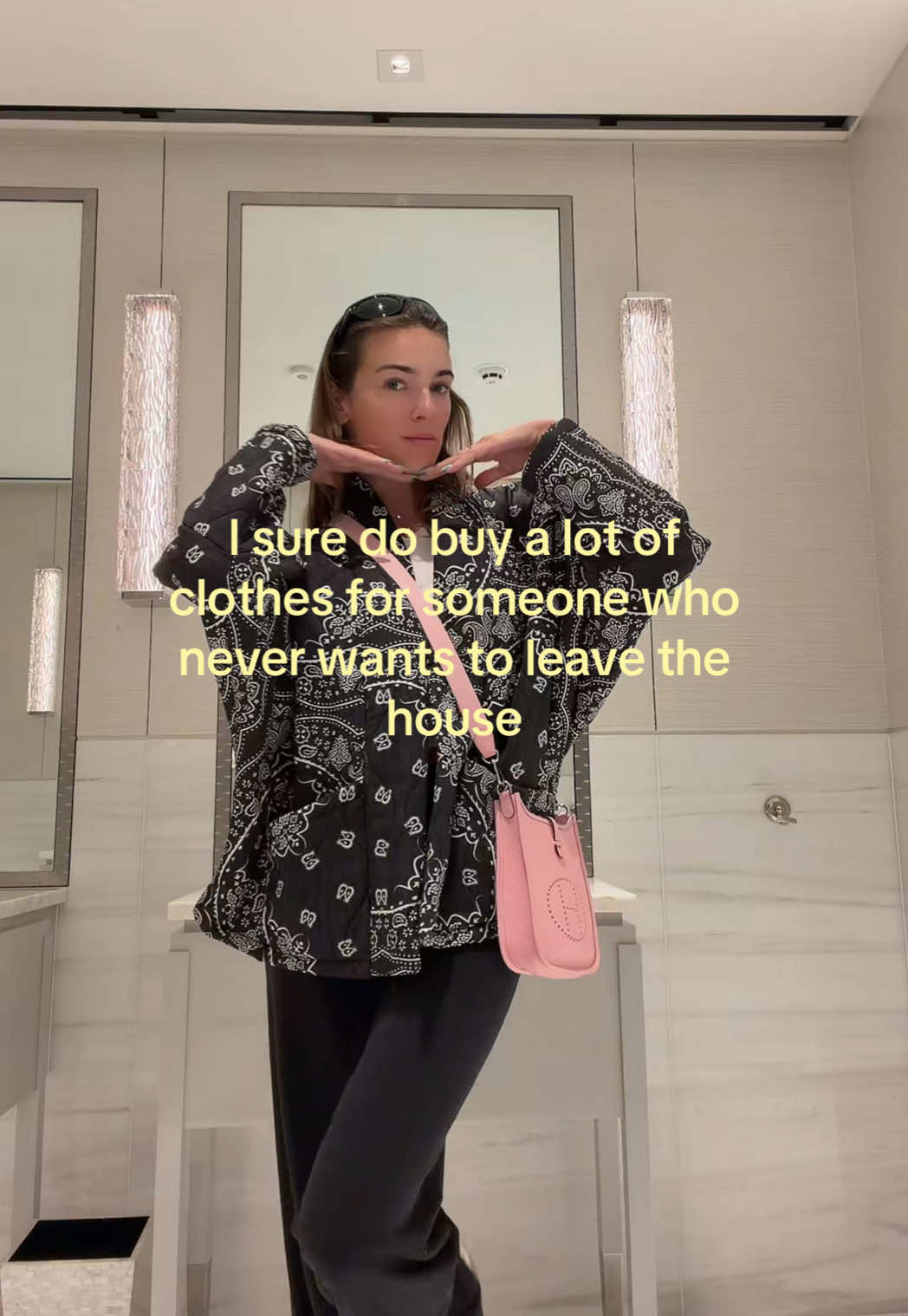 @Eloïse Curates