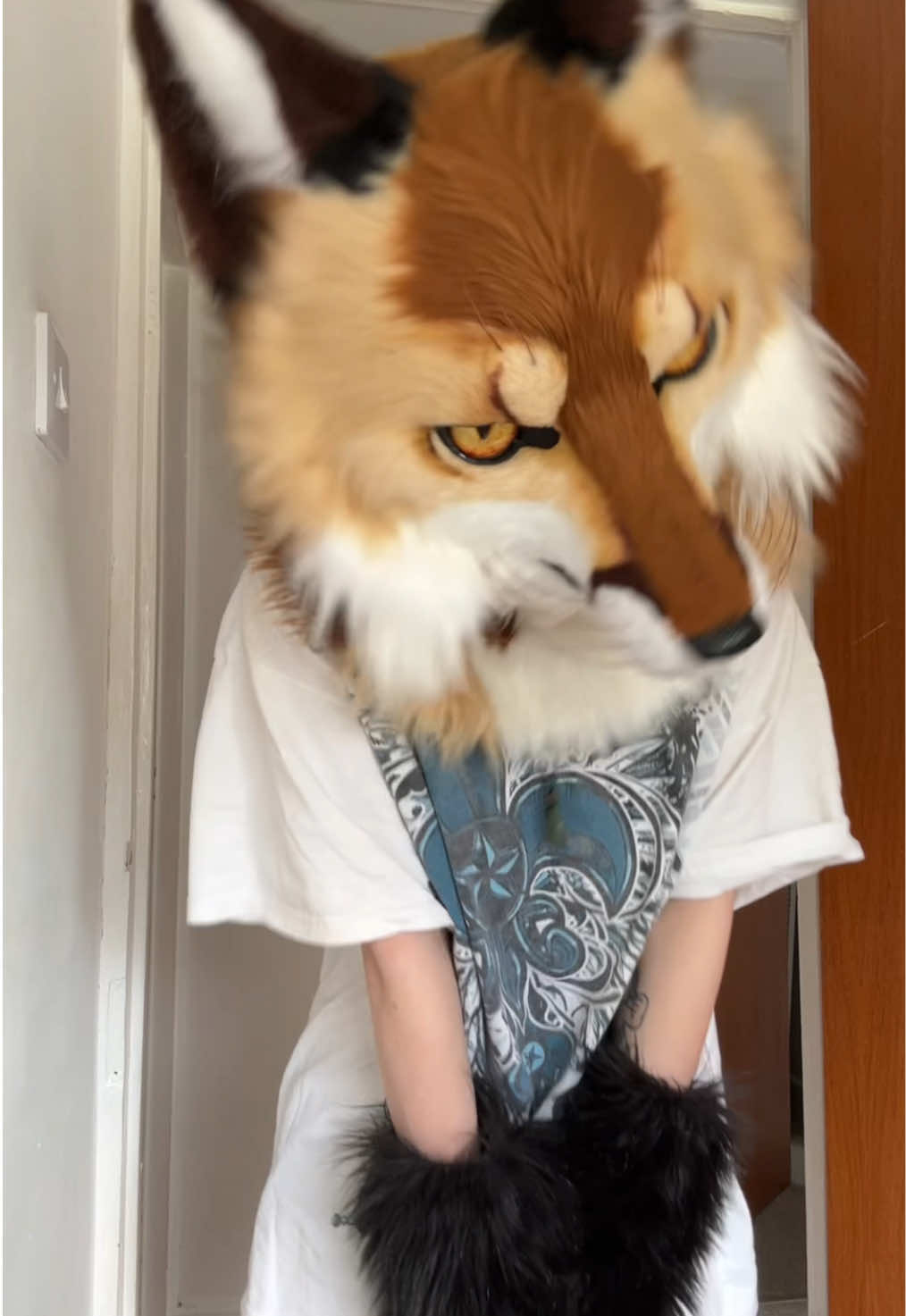 @`★