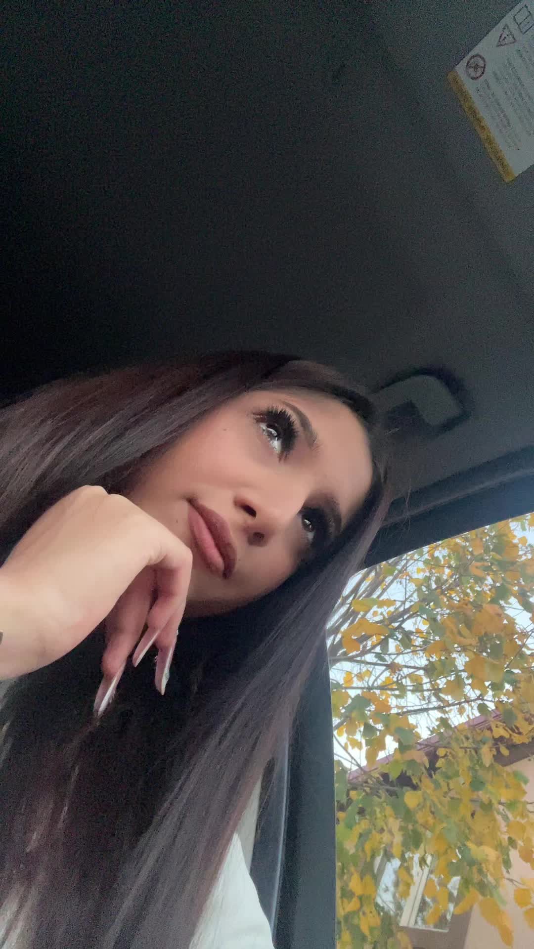 @𝒱𝒶𝓁ℯ𝓃𝓉𝒾𝓃𝒶𝒶 🤍