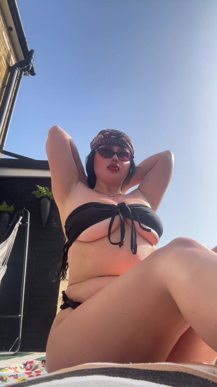 @alxndrajxdee