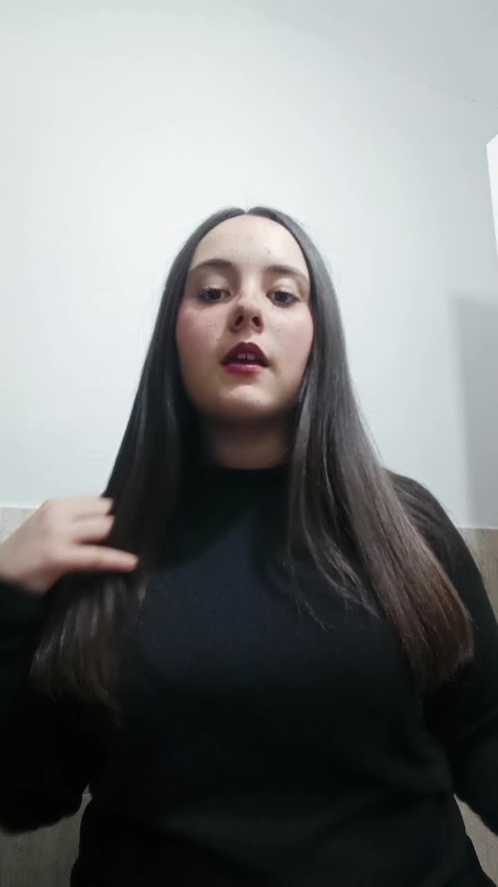 @𝓒𝓸𝓻𝓽𝓮𝓼