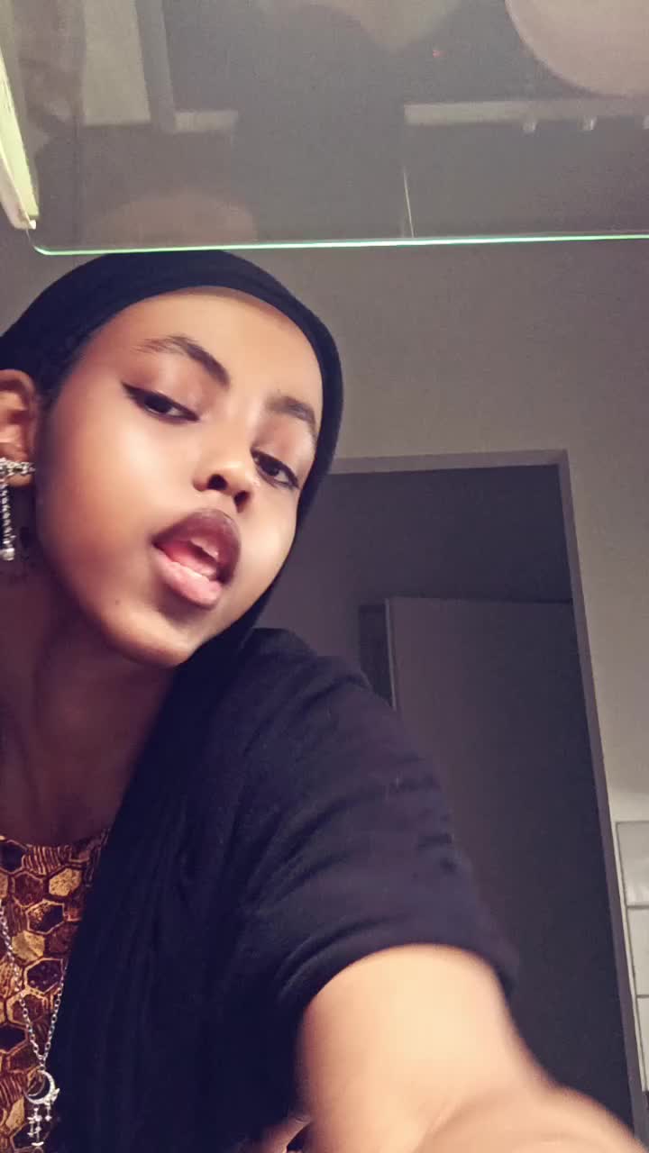 @🥷🏽🔥Hafza🇸🇴❤️🔥💀👻
