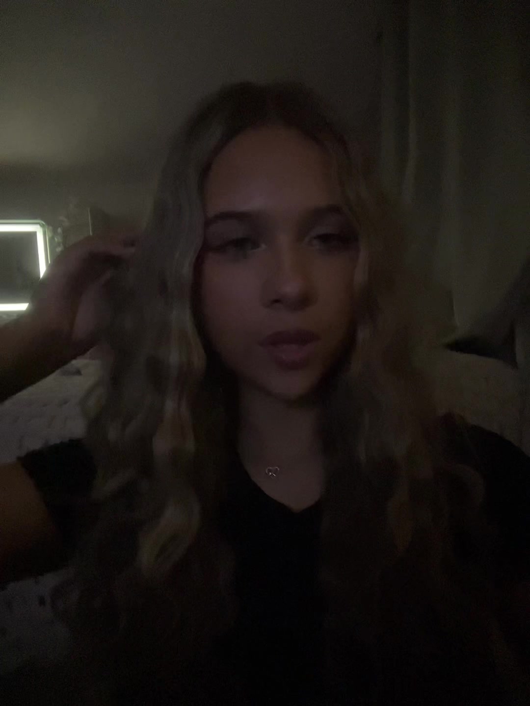 @𝐞𝐥𝐥𝐚 𝐩𝐞𝐚𝐫𝐥🤍