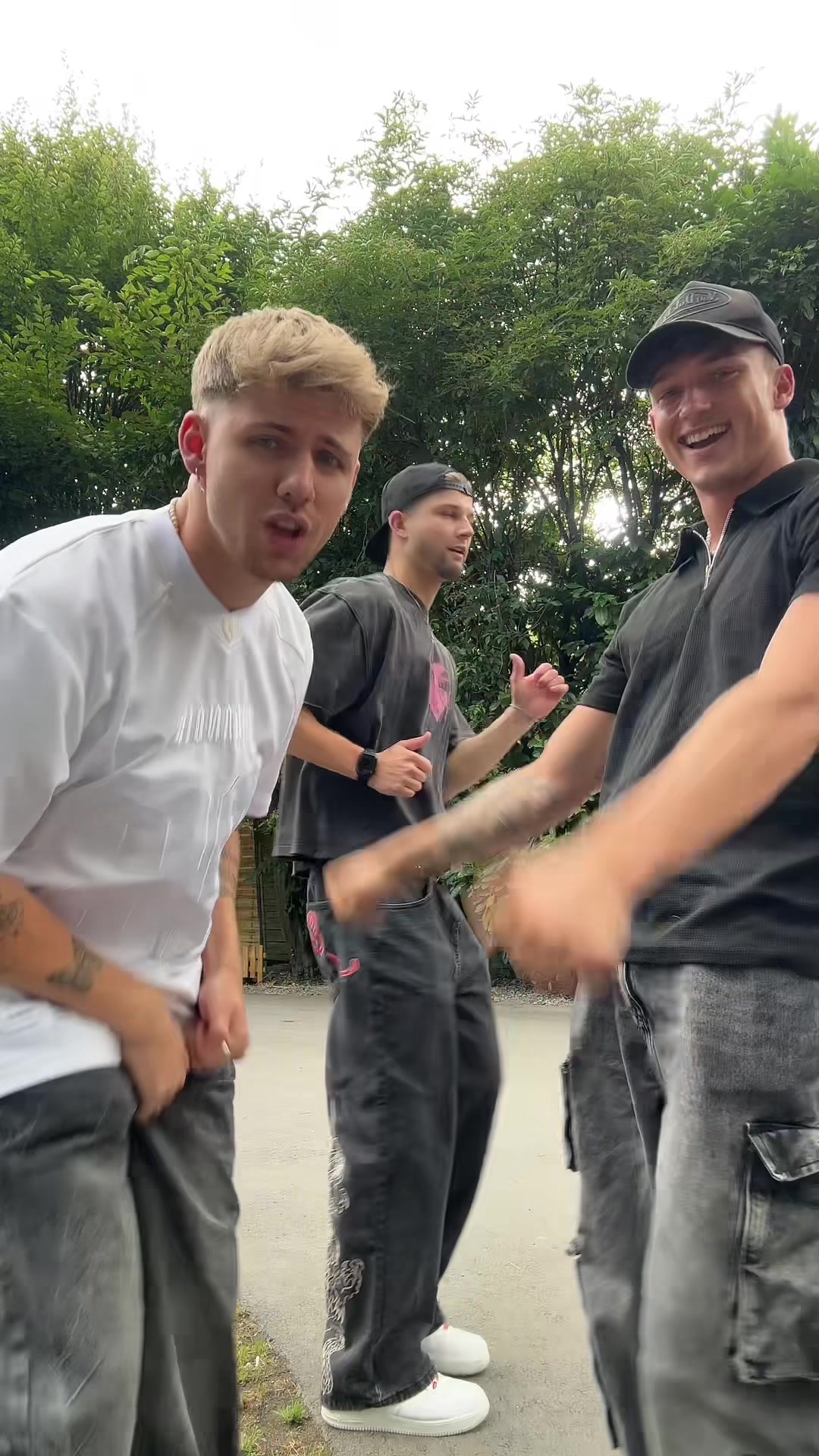 @jonas paul