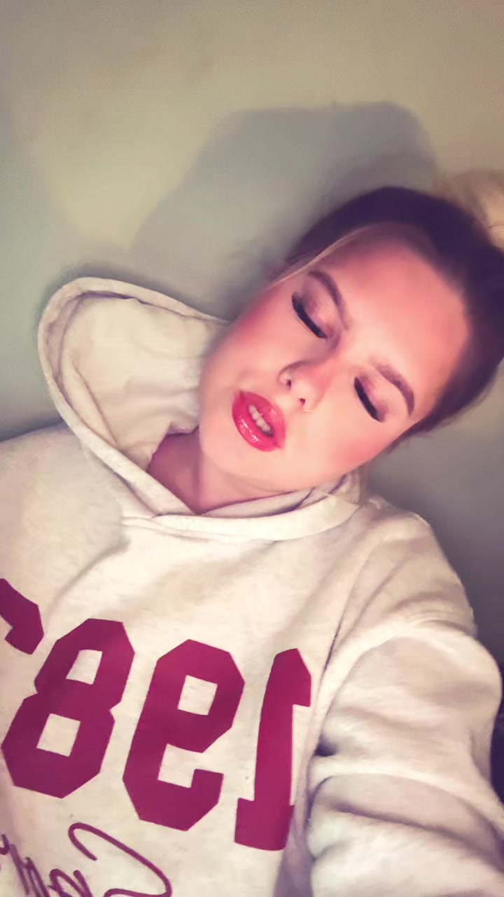 @Amielouise18