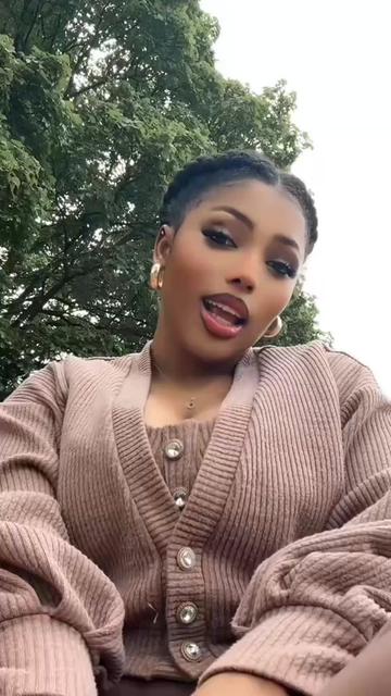 @IYZ QUEEN 💍🦋❤️🩷