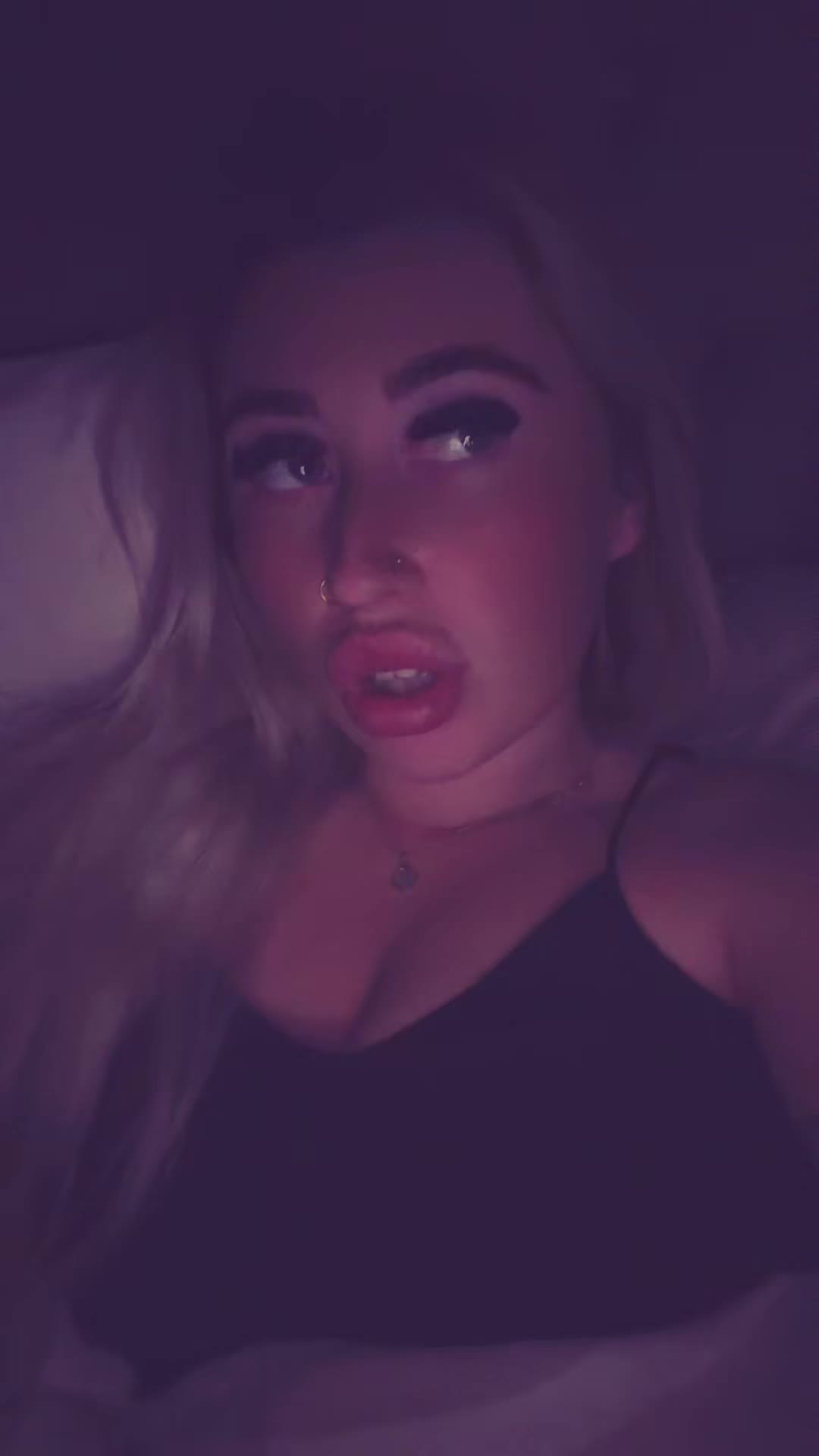 @Chlo 🍒