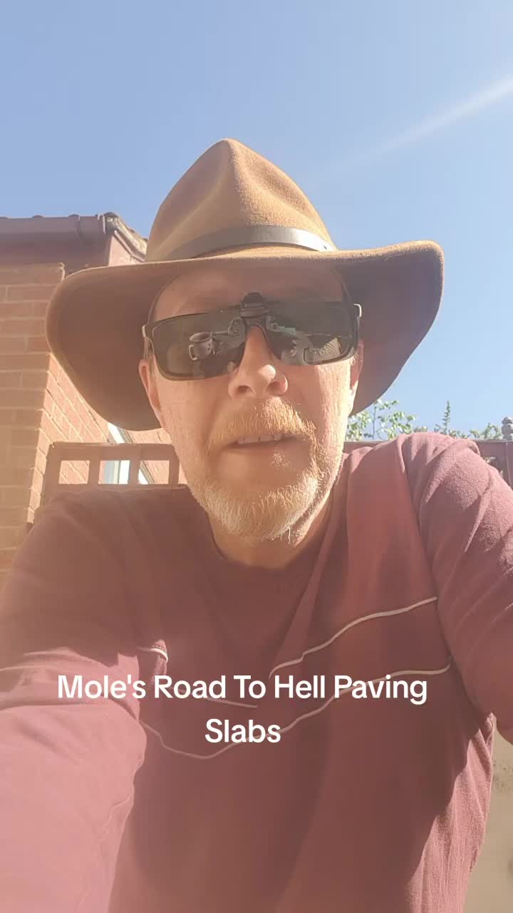 @HolyMole