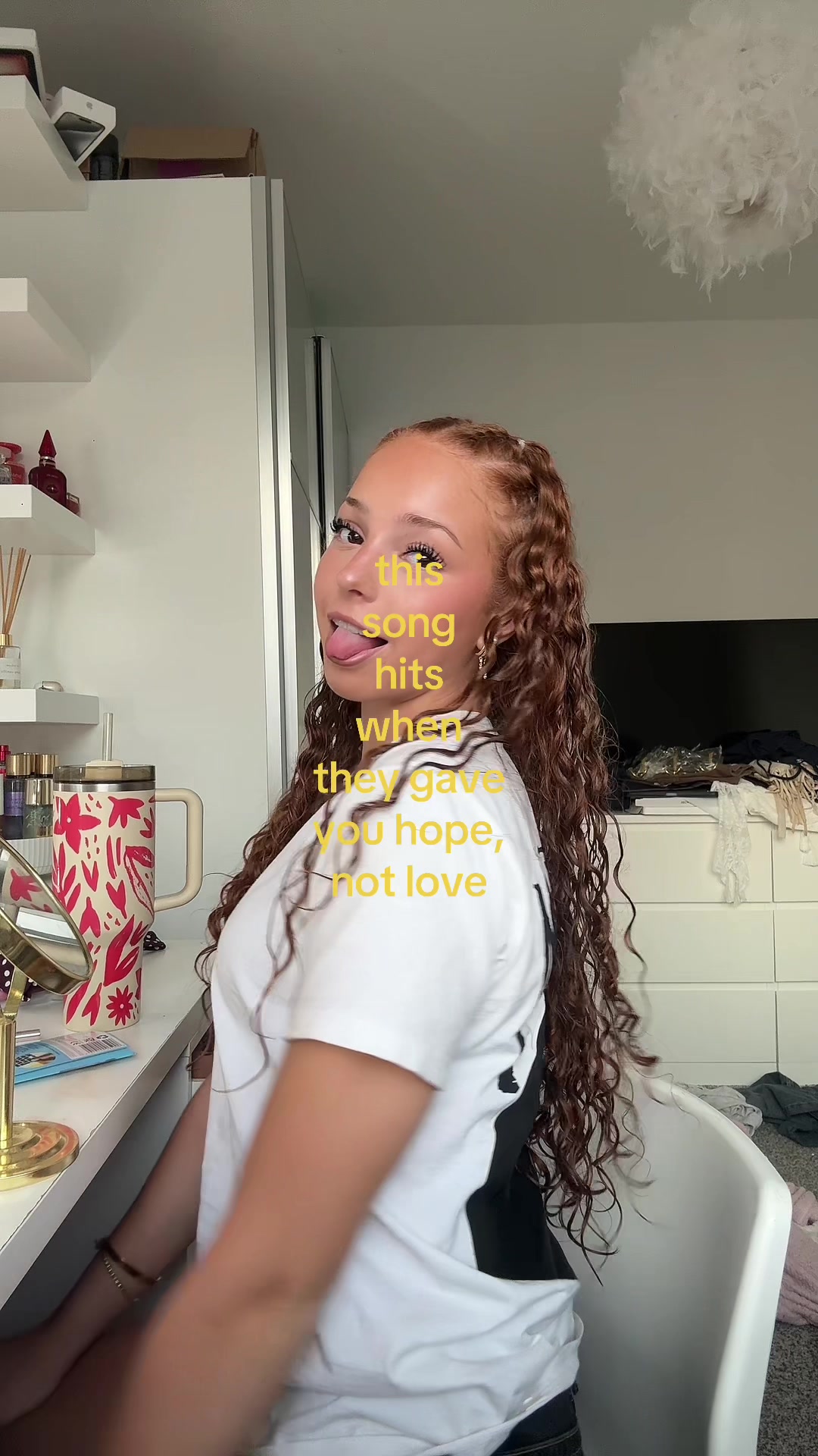 @𝐞𝐥𝐢 𝐦𝐞𝐥𝐨