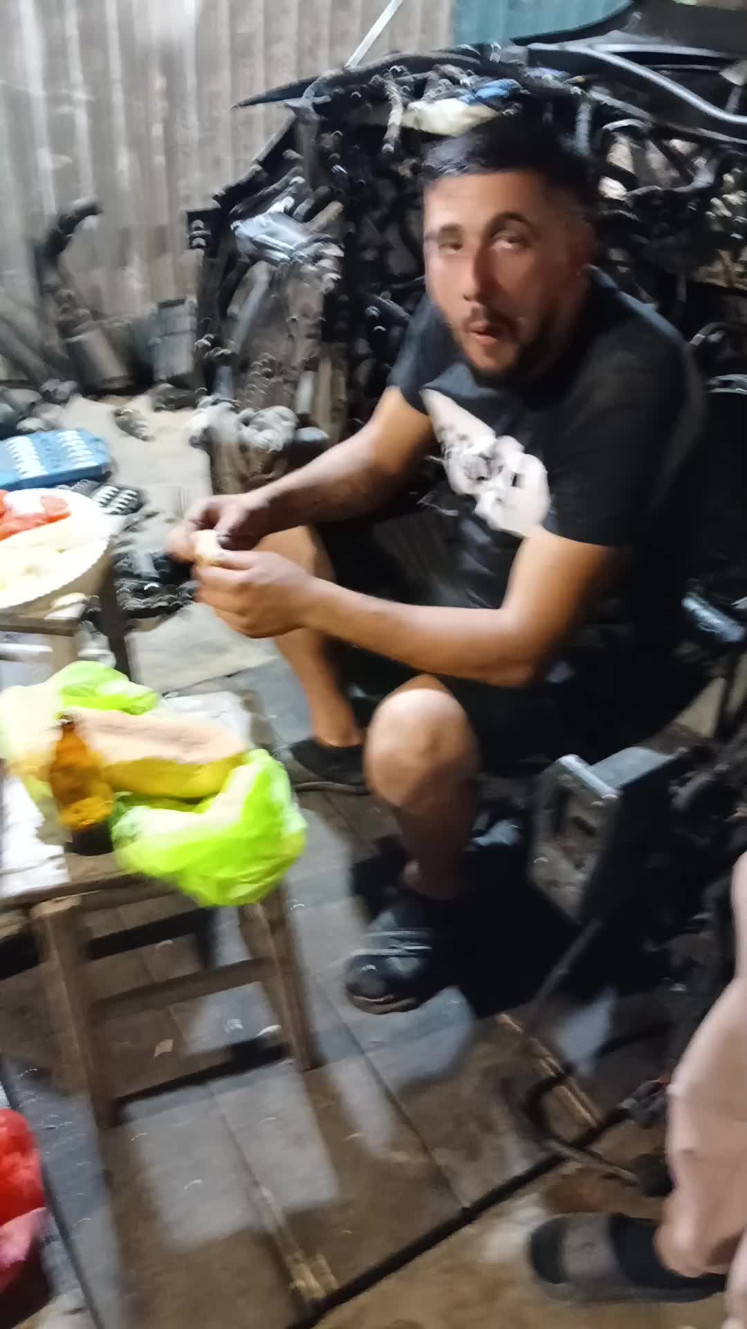 @Petrișor Allcapone