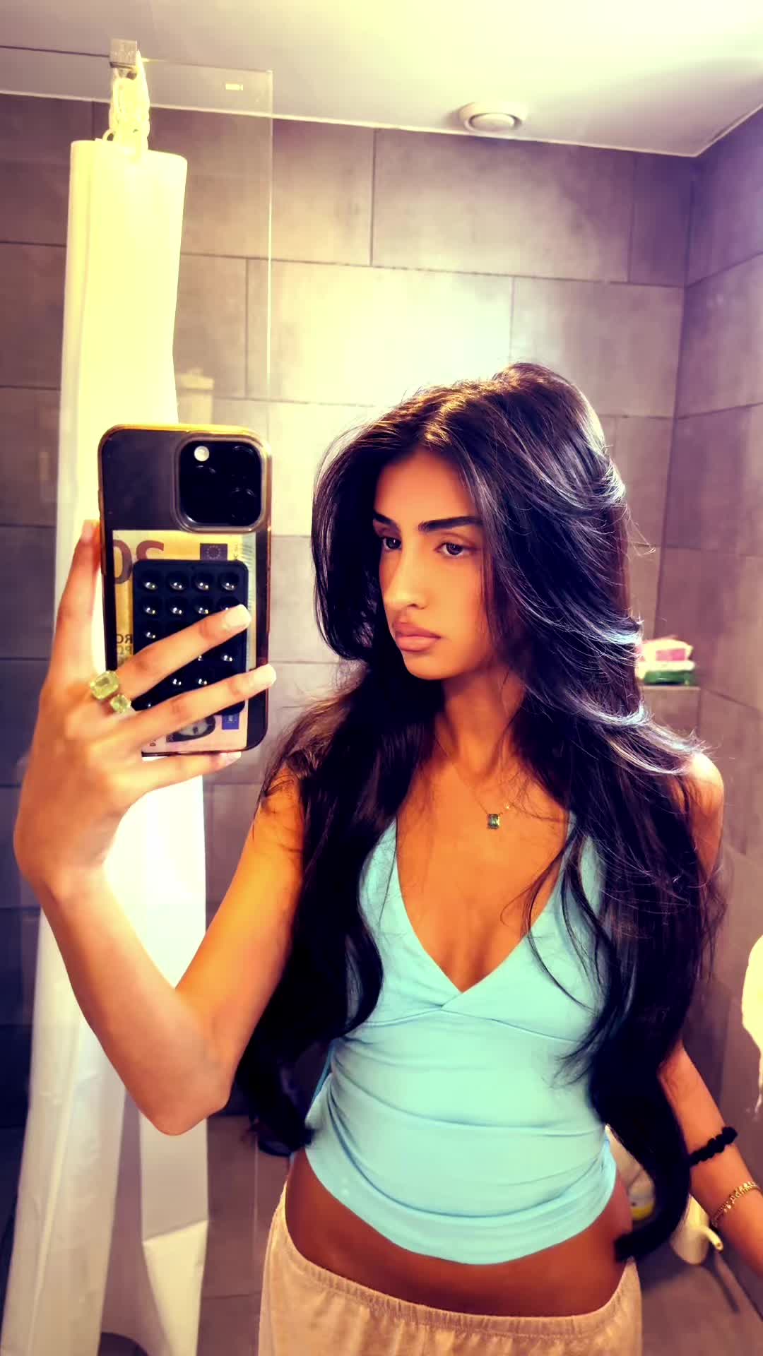 @LUNA LUANA AMIRI