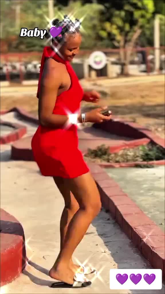 @afroblueries