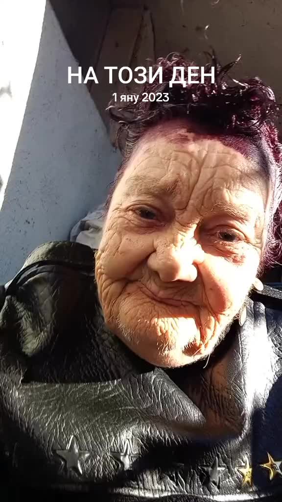 @просто човек😁