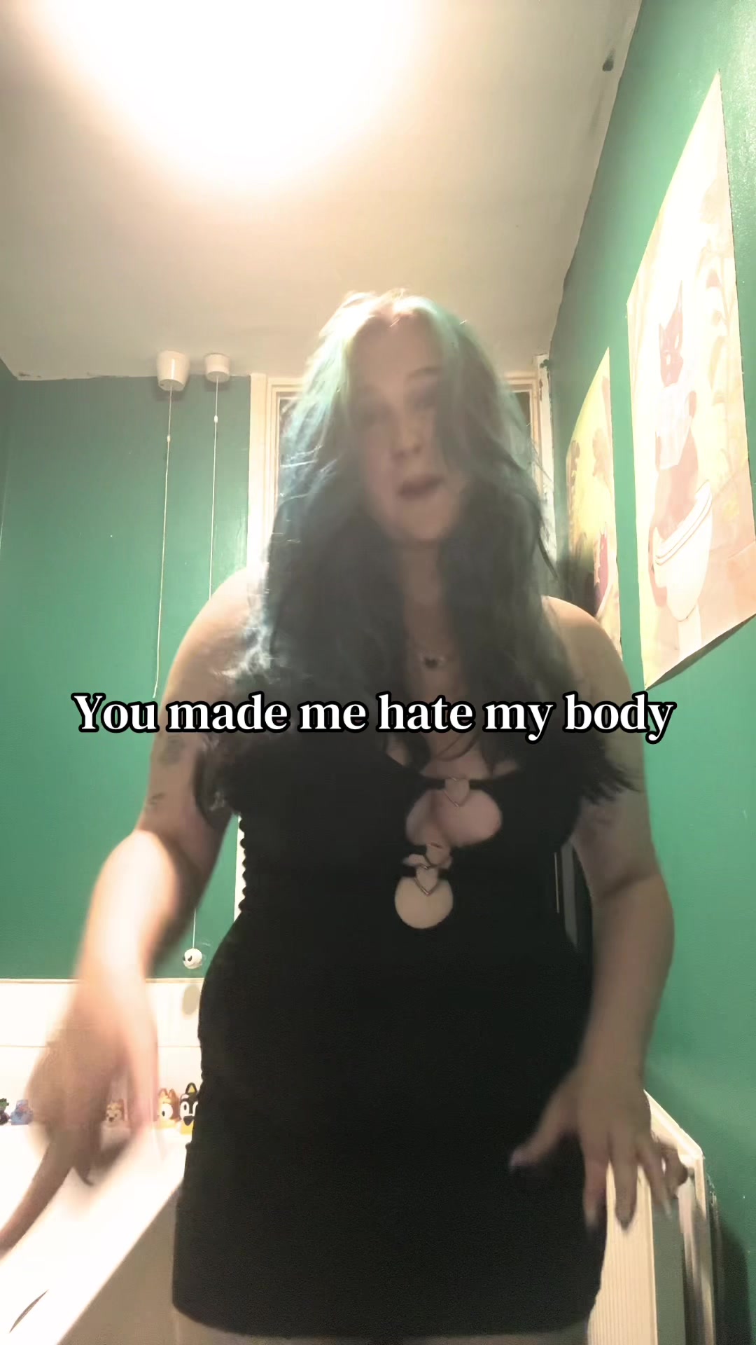 @🥀miku🦇