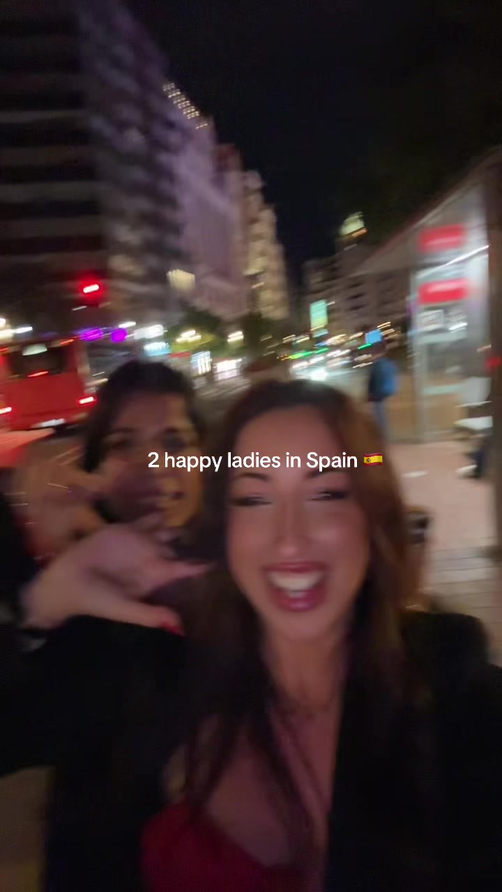 @EmanuelaLindY