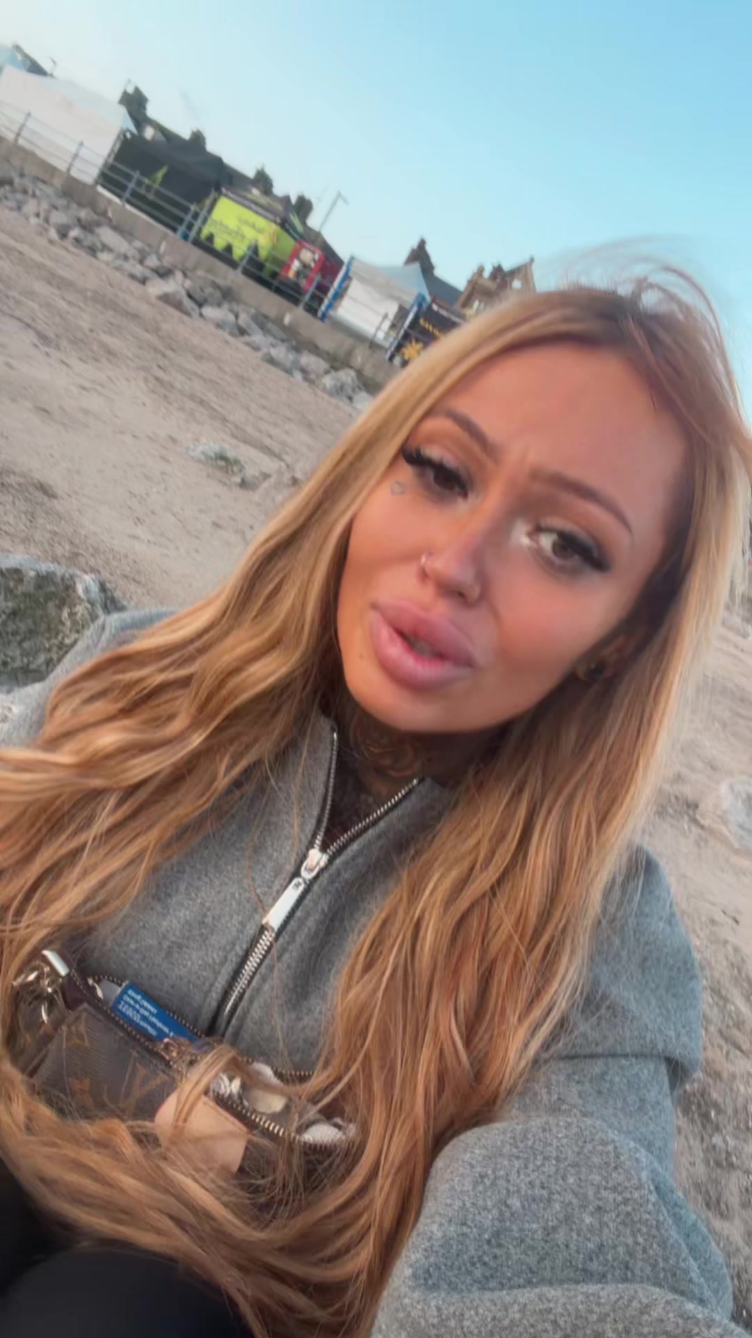 @honeyboneyx