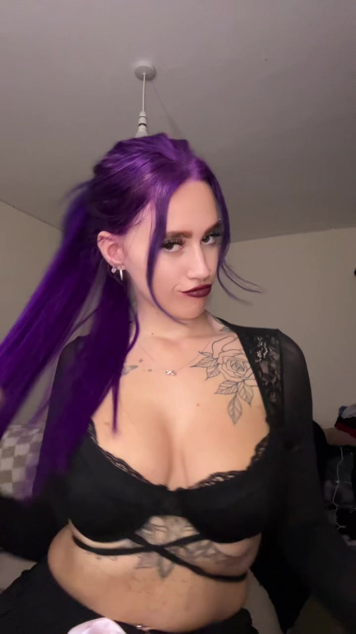 @BadBjess💜