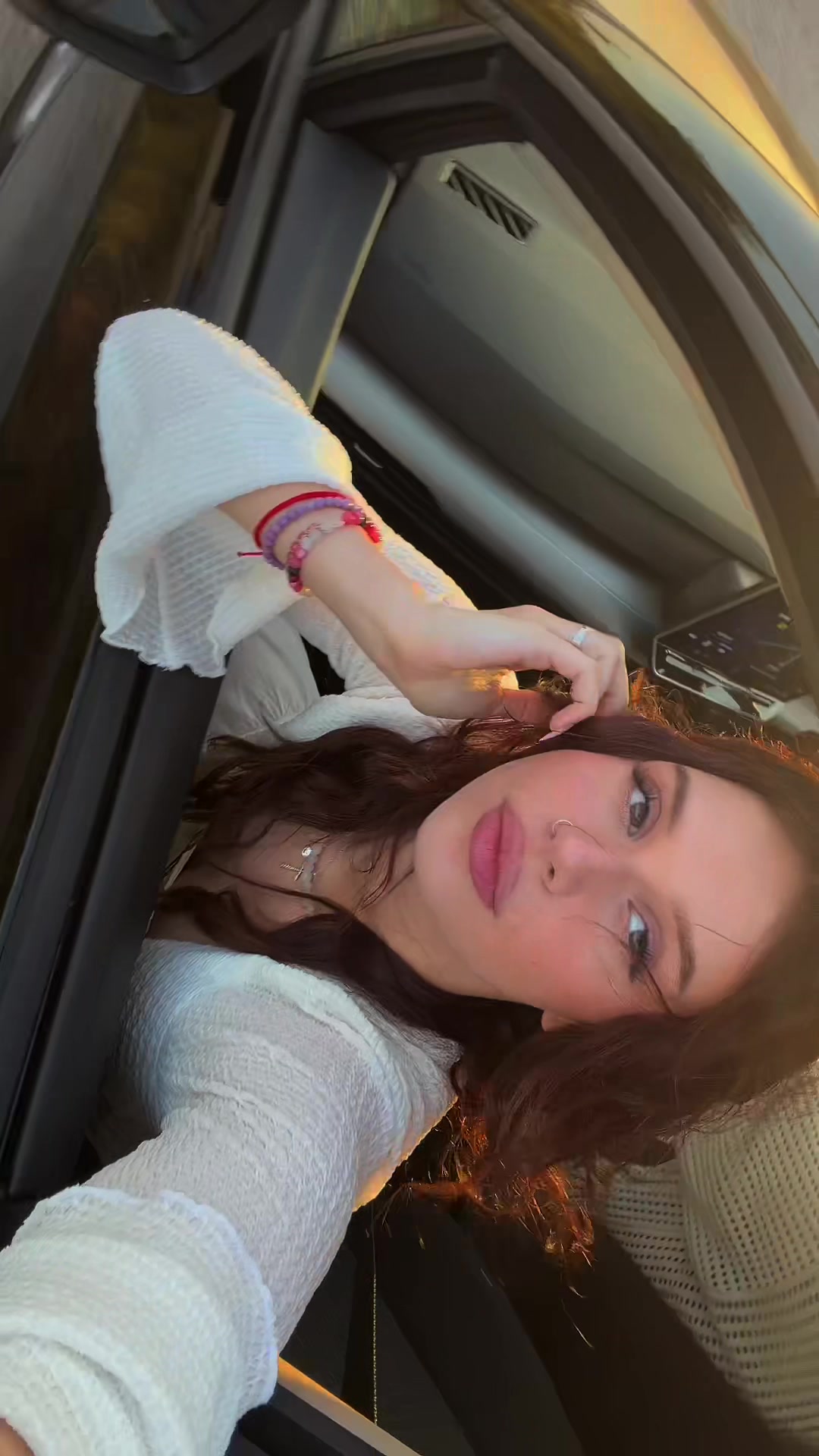 @laradizdarevic_