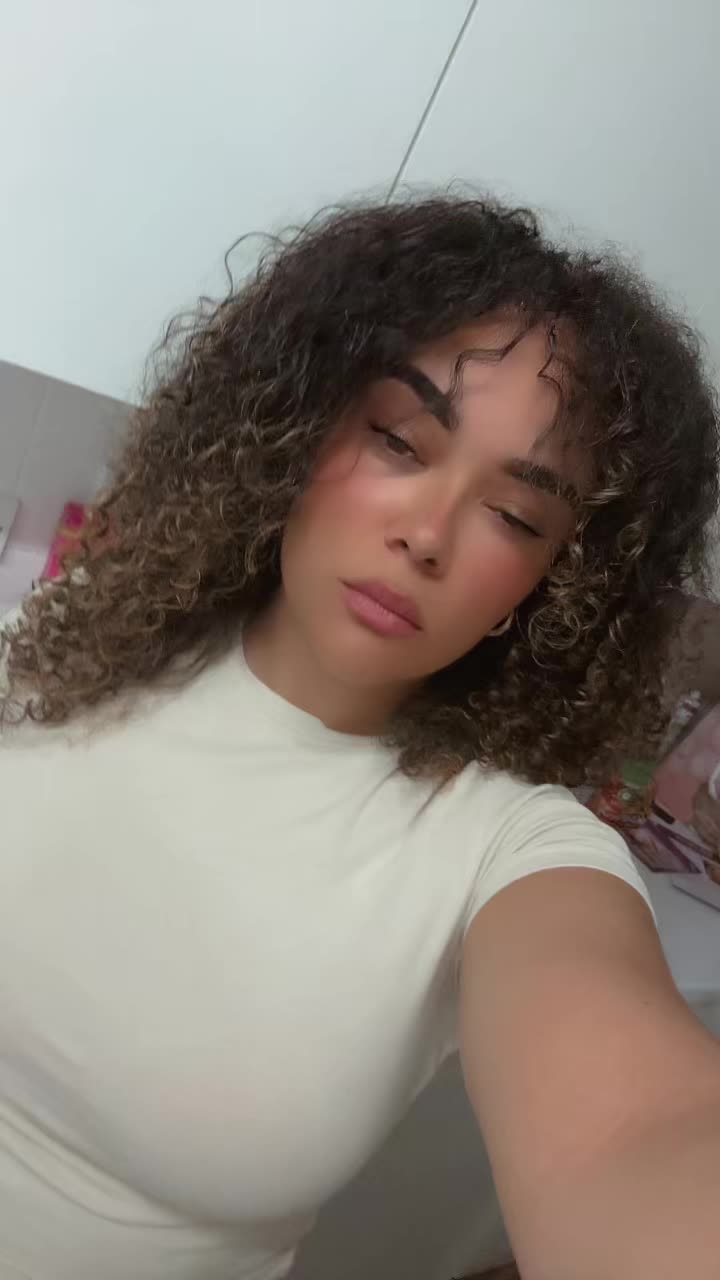@𝘾𝙝𝙖𝙣𝙣𝙣🍒