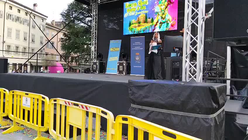 @Kuryu