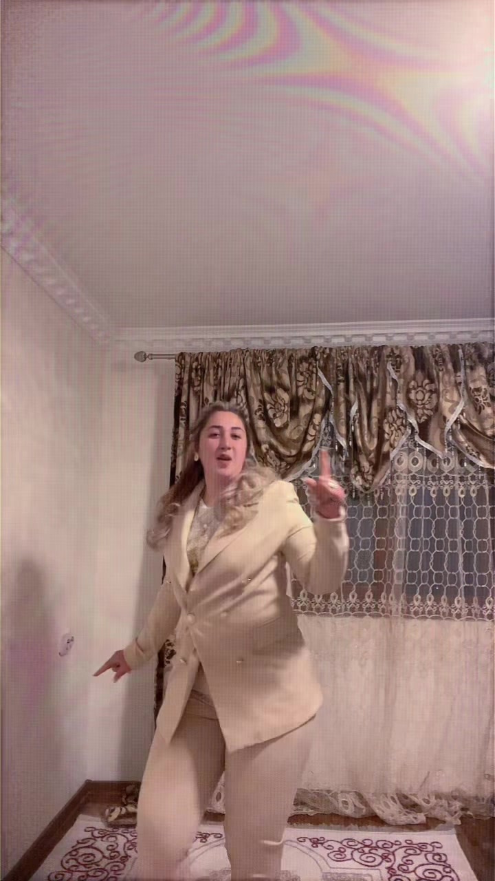 @karinazayra01