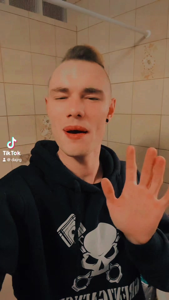 @Jörgi✔️