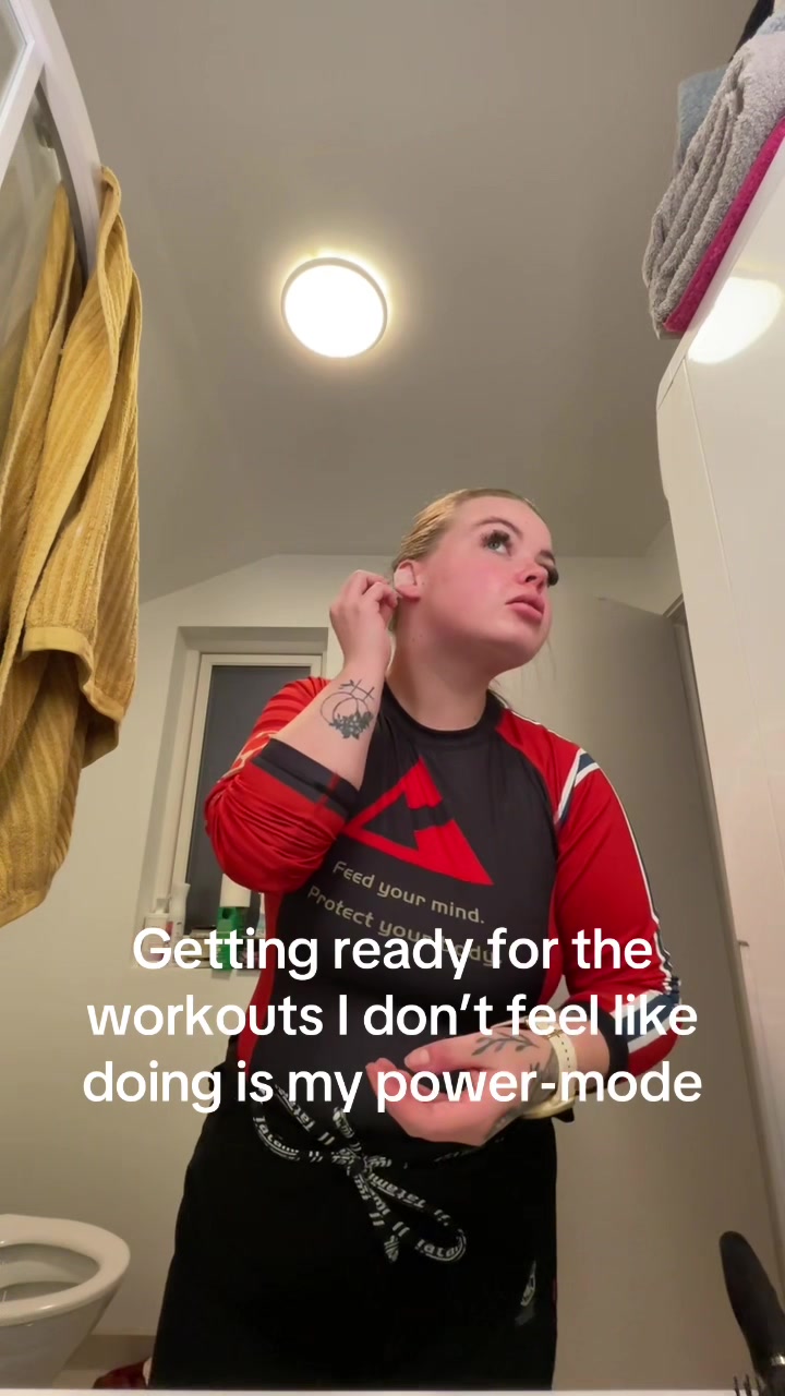 @🏳️&zwj;🌈 Elizabeth Kallhovd