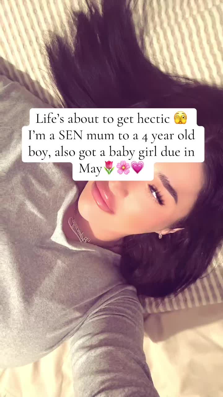 @Khia x