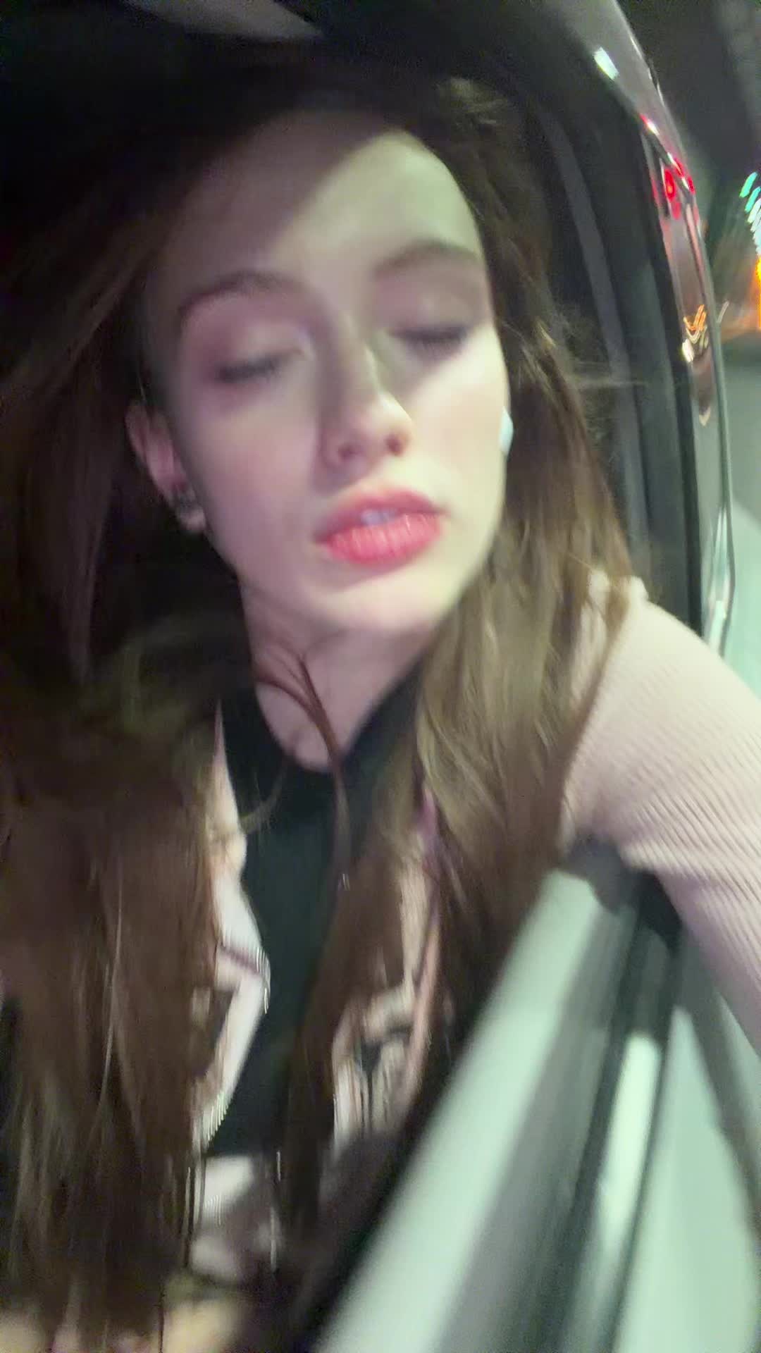 @MarisaLeona_