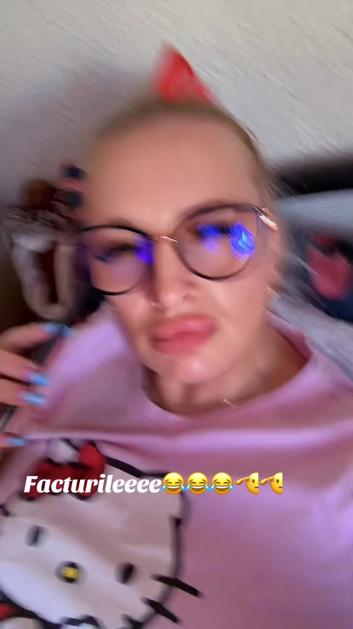 @FeliciaMoldoveanca77