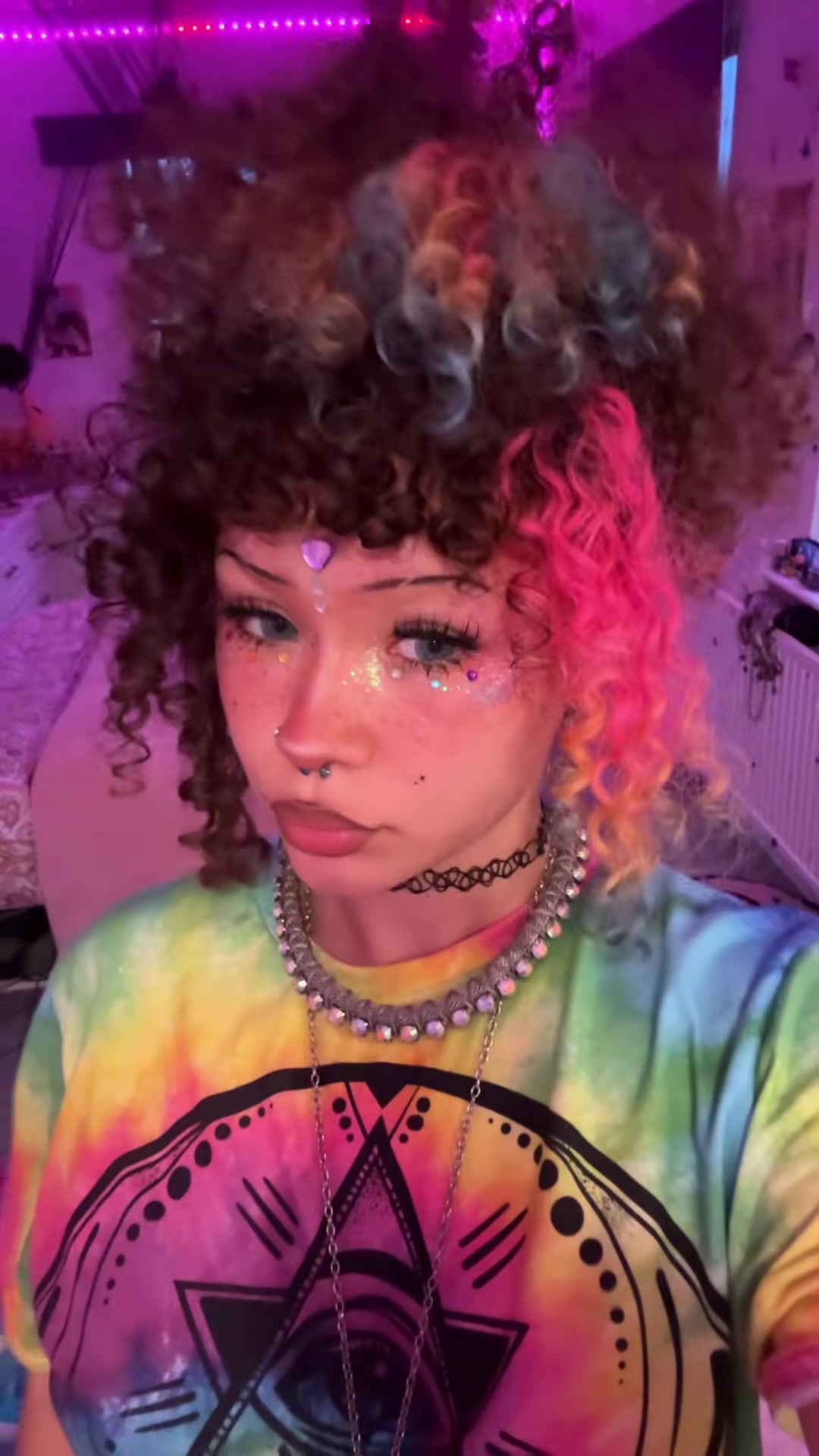 @🦄