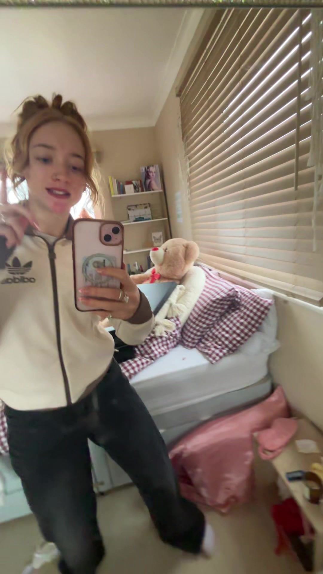 @ella louise โจ๐ธ