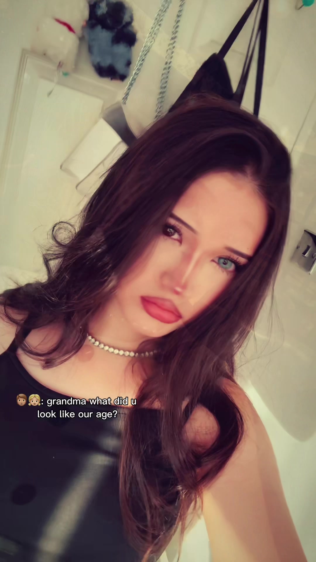 @𝒜𝒻𝓈𝒶𝓃𝒶🌺