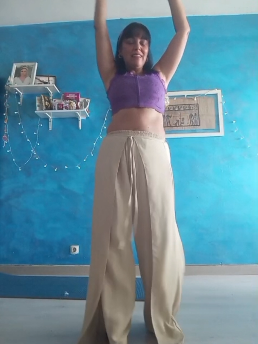 @Iris Anandi Christav&eacute; Namah&aacute;