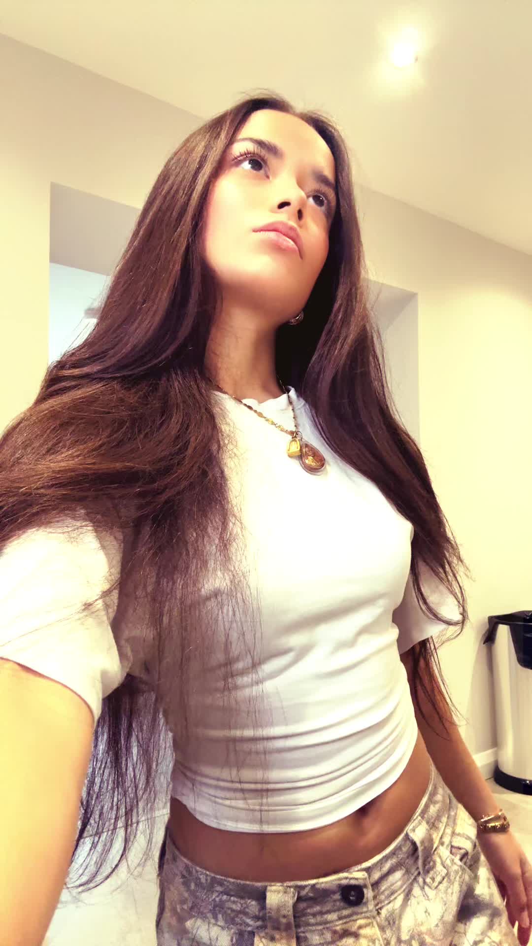 @Akita