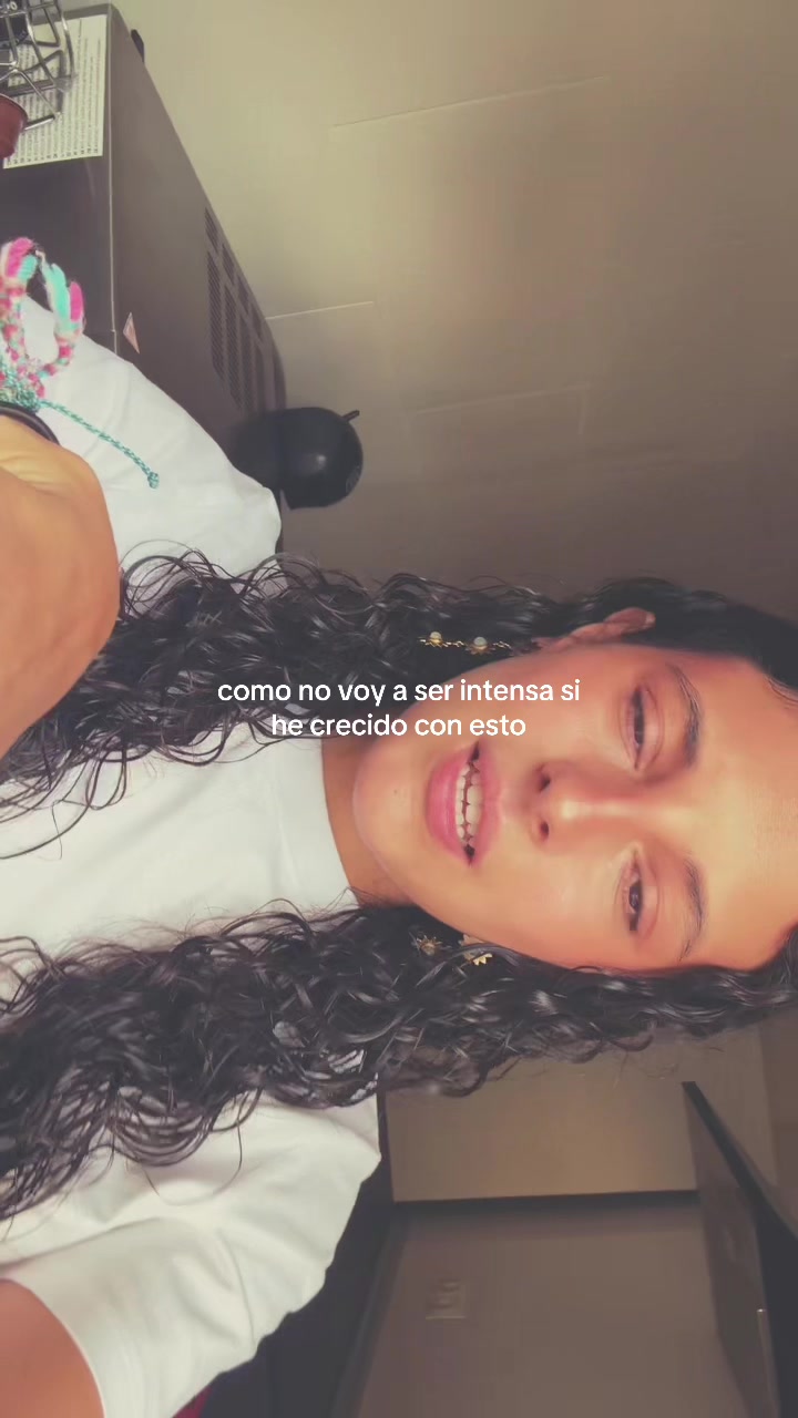 @naiaragonzalez