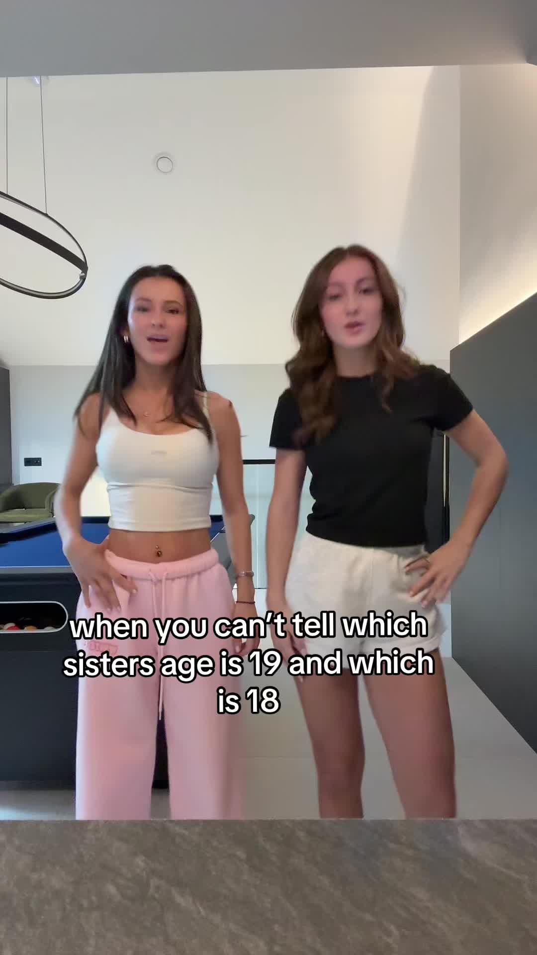 @thesimp5onsisters