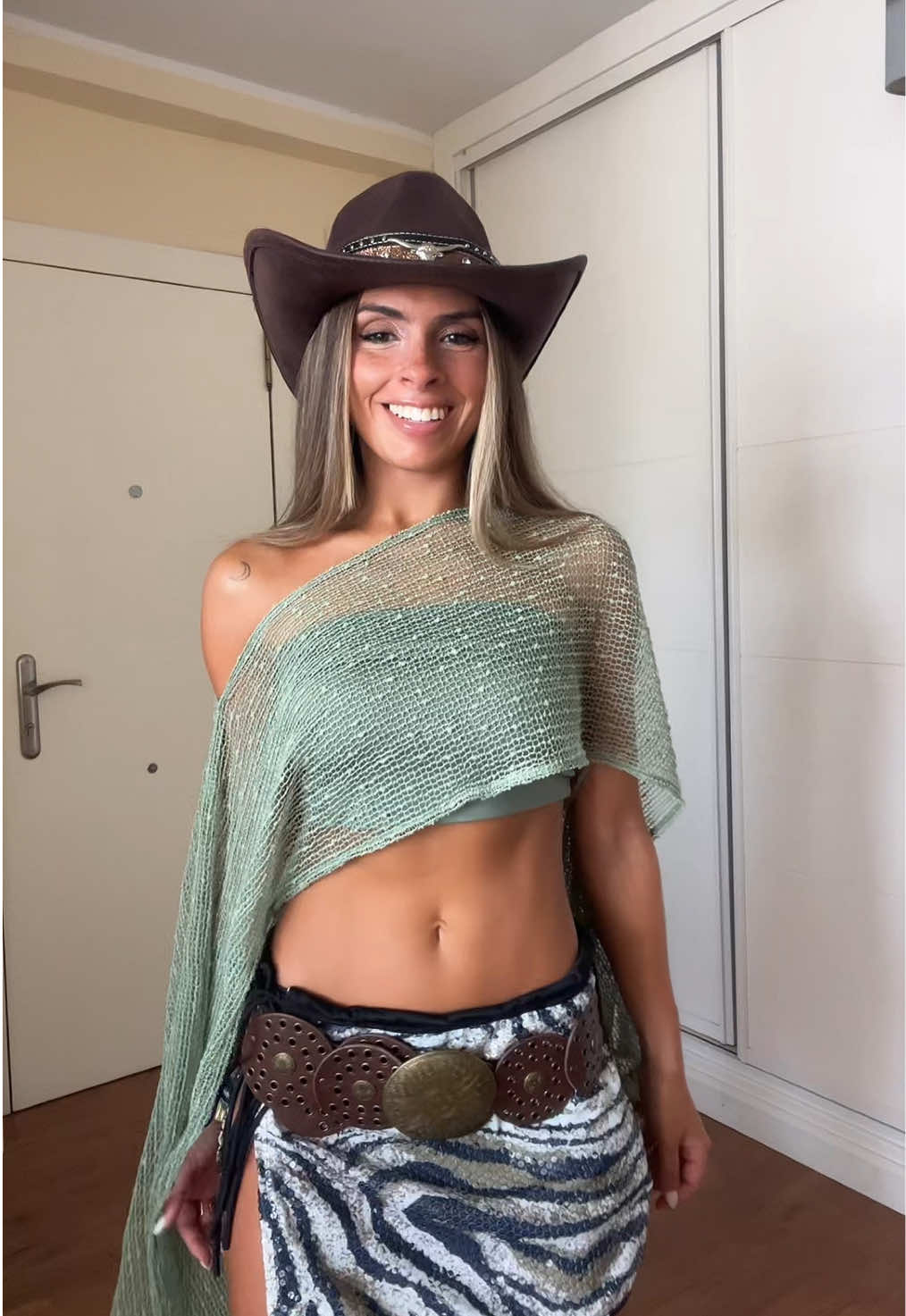 @Mónica
